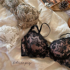 Elegant French Embroidery Lace Underwear For Women-
