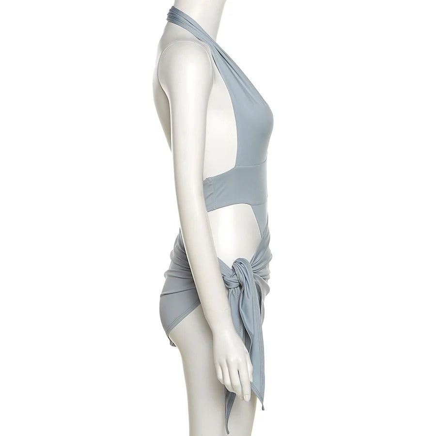 Gray dress on a mannequin with 'kliou' branding on a white background