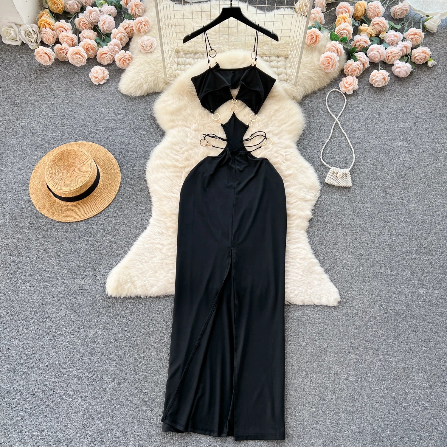Sexy Hollow-Out Sheath Dress – Cross Halter & Backless Design