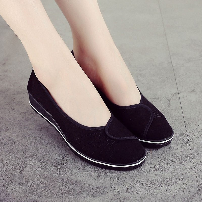 Women Flat Bottom Nurse Shoes