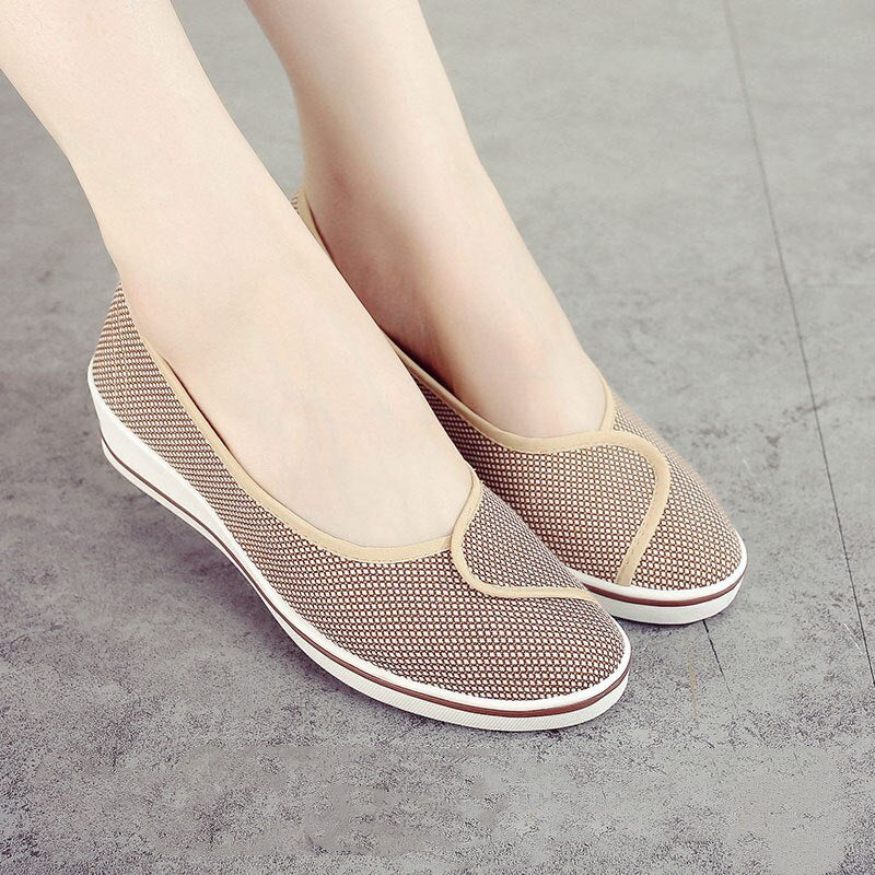 Women Flat Bottom Nurse Shoes
