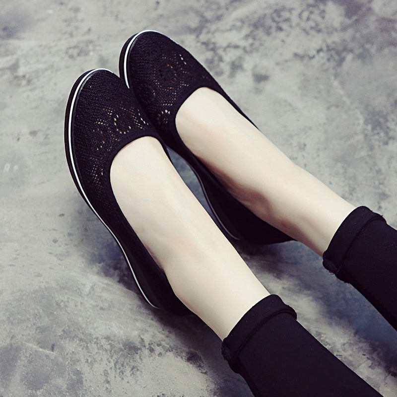 Women Flat Bottom Nurse Shoes