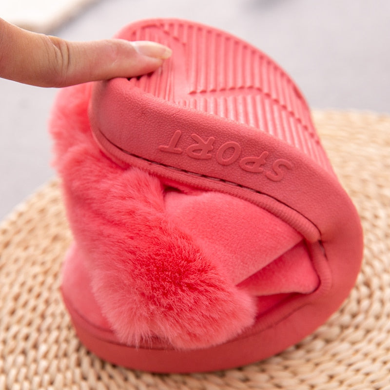  Heart-Shaped Cotton Women Slippers